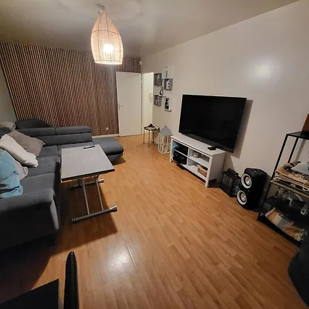 Apartment Lumineux A 10mn De Paris Romainville